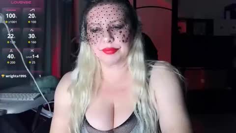 Tasha  Moon online show from October 31, 2025, 5:14 pm