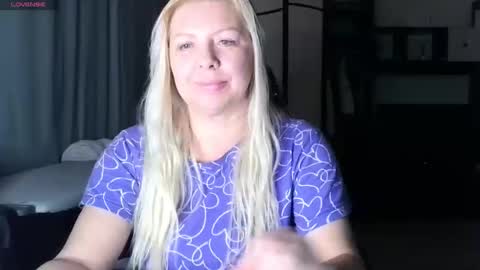 Tasha  Moon online show from November 10, 2025, 5:45 pm