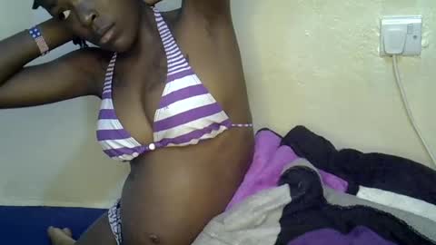 Snapshot of tashacutey chatting on July 18, 2026, 12:42 pm Tasha online show from July 18, 2026, 12:42 pm