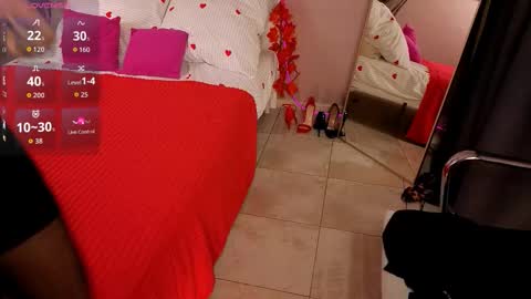 Snapshot of tashahoney chatting on October 25, 2025, 9:20 pm Tasha online show from October 25, 2025, 9:20 pm