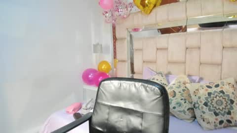 Tashi online show from July 30, 2026, 3:22 pm