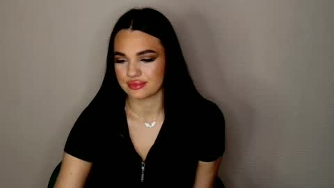 tasty_babyy online show from December 4, 2024, 7:23 pm