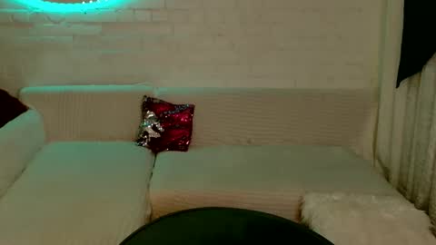 tasty_babyy online show from December 16, 2024, 6:38 pm