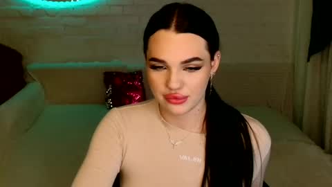 tasty_babyy online show from February 10, 2025, 3:32 pm