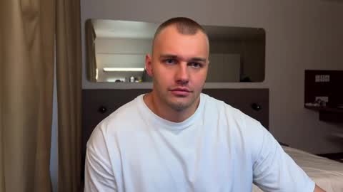 My shows 2100500 UTC3 online show from September 19, 2025, 4:36 am