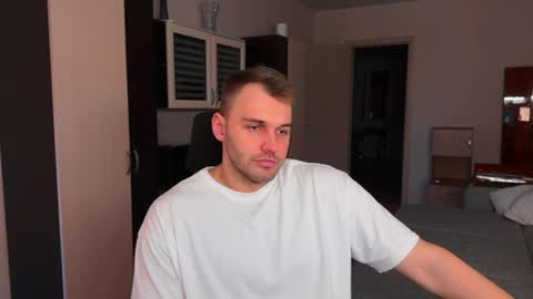 Snapshot of tasty_justin chatting on February 5, 2026, 8:46 pm My shows 2100500 UTC3 online show from February 5, 2026, 8:46 pm