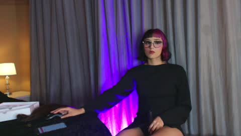 Snapshot of tati_cardenas chatting on March 4, 2025, 7:30 am AME online show from March 4, 2025, 7:30 am