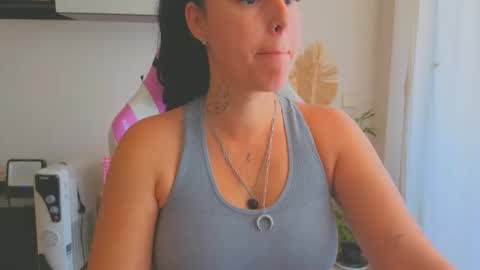 tatiana2224 online show from February 25, 2026, 10:58 am