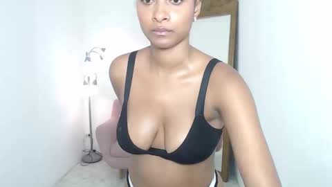 isabel online show from October 15, 2025, 3:06 am