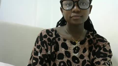 tatianadolll online show from September 19, 2025, 8:38 am