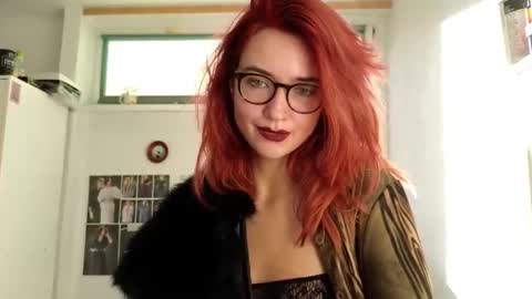 Tatiana online show from September 26, 2025, 2:32 pm