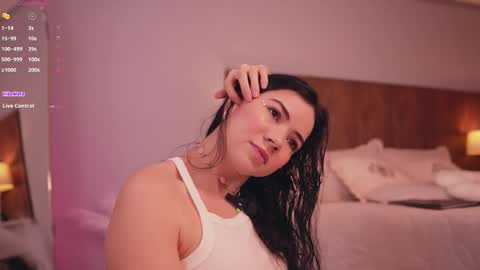 Snapshot of tatikiss_ chatting on November 26, 2025, 11:44 am Tatiana independent girl online show from November 26, 2025, 11:44 am