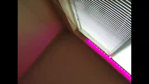 Snapshot of tatko874482 chatting on March 1, 2026, 7:10 am Beliqnegar online show from March 1, 2026, 7:10 am