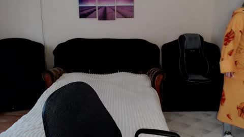 Tattease online show from April 8, 2026, 3:50 am