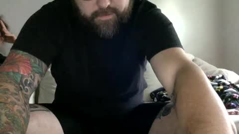 Snapshot of tattedcouple_777 chatting on January 21, 2025, 6:34 pm MrMrs online show from January 21, 2025, 6:34 pm