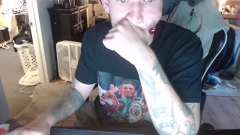 tattedhubs5 online show from September 18, 2025, 7:27 pm