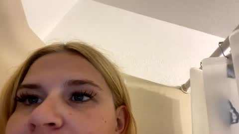 Tattedlilmama online show from July 15, 2026, 7:08 pm