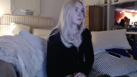 tattoobbgirl online show from February 21, 2025, 8:27 pm