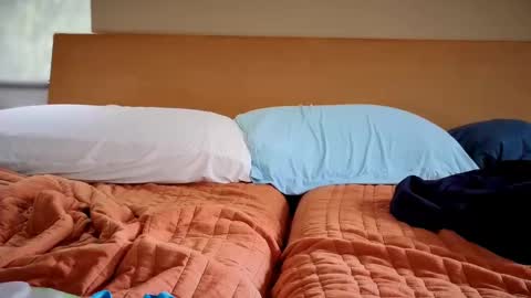 tattooed love boy online show from September 30, 2025, 4:56 pm