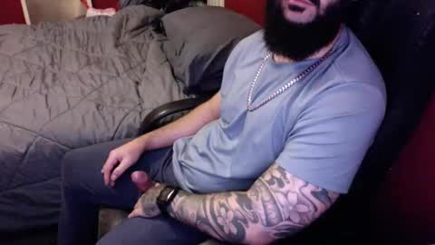 tattooedandbearded22 online show from October 15, 2025, 11:38 pm