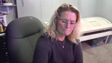 Lisa Lovely online show from January 22, 2025, 10:26 pm