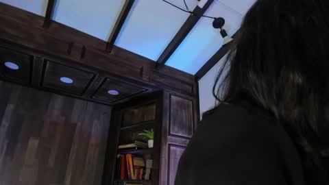 Tatty online show from February 2, 2025, 7:25 pm