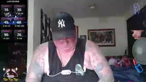 tattzsexy online show from March 16, 2026, 5:35 am