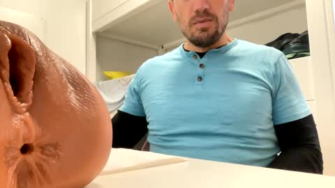 Tatuador40 online show from December 14, 2024, 2:31 pm