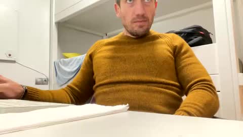 Tatuador40 online show from December 25, 2024, 11:31 pm