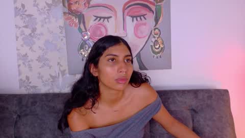 Taty Miller online show from November 3, 2025, 6:09 pm