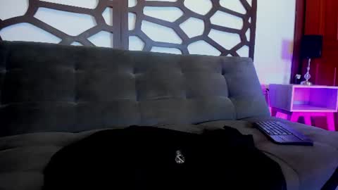 Snapshot of taty_miller chatting on July 14, 2026, 2:05 am Taty Miller online show from July 14, 2026, 2:05 am