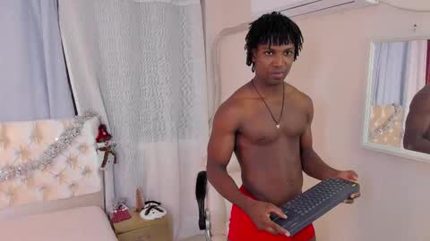 tau_montes online show from November 29, 2025, 5:10 am