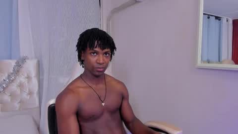 tau_montes online show from December 2, 2025, 4:40 am