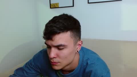 taurus4k online show from December 15, 2024, 10:47 pm