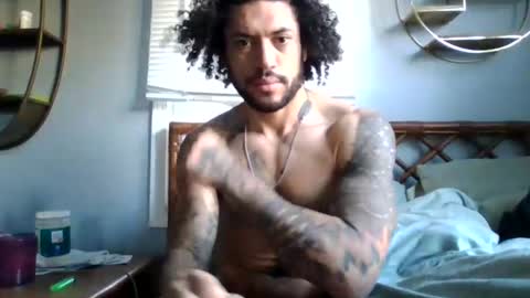 Snapshot of taurusbaeforever chatting on October 29, 2025, 1:24 pm taurusbaeforever online show from October 29, 2025, 1:24 pm