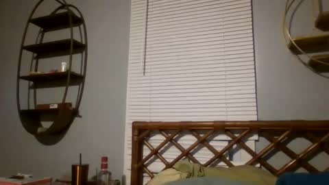 Snapshot of taurusbaeforever chatting on January 15, 2026, 1:10 am taurusbaeforever online show from January 15, 2026, 1:10 am