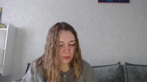 Snapshot of taxxxu chatting on December 2, 2024, 7:14 am Diana online show from December 2, 2024, 7:14 am