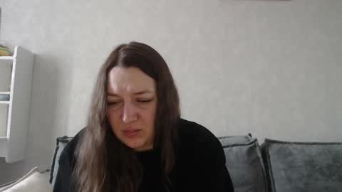 Snapshot of taxxxu chatting on February 16, 2025, 8:43 am Diana online show from February 16, 2025, 8:43 am