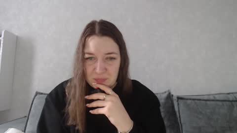 Snapshot of taxxxu chatting on February 19, 2025, 7:06 am Diana online show from February 19, 2025, 7:06 am