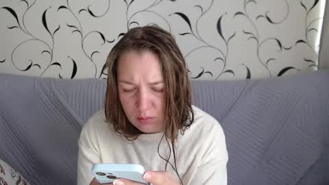 Snapshot of taxxxu chatting on October 1, 2025, 6:19 am Diana online show from October 1, 2025, 6:19 am