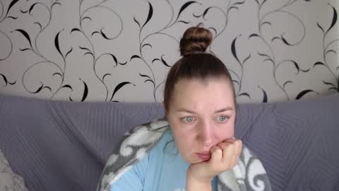 Snapshot of taxxxu chatting on October 15, 2025, 6:46 am Diana online show from October 15, 2025, 6:46 am