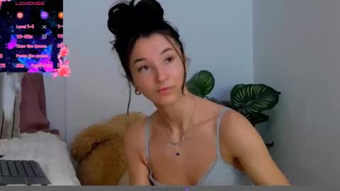 TayaKayan online show from December 20, 2024, 2:52 am