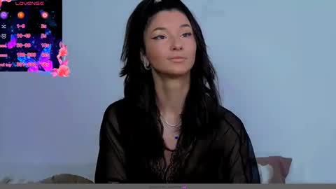 TayaKayan online show from January 7, 2025, 3:03 am