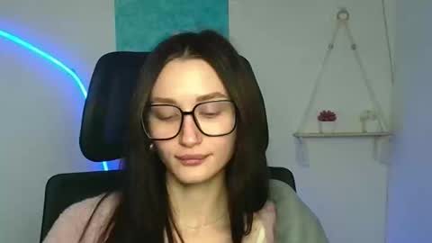 Taya online show from February 13, 2026, 7:26 am