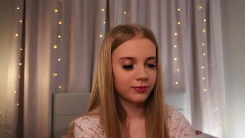 Taya online show from May 15, 2026, 5:09 pm