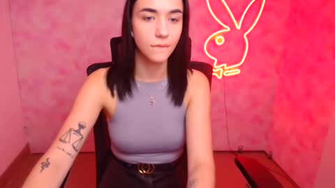 Tayla online show from October 23, 2025, 6:23 am