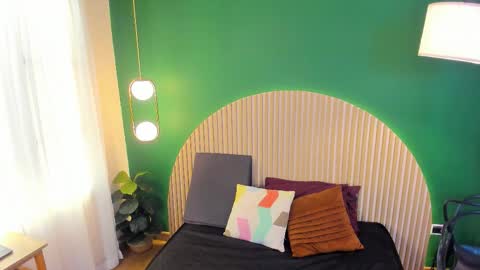 Snapshot of taylor_bennet chatting on November 12, 2025, 11:32 am Taylor Bennet online show from November 12, 2025, 11:32 am