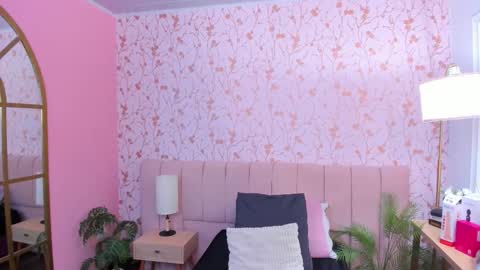 Snapshot of taylor_bennet chatting on November 30, 2025, 11:36 am Taylor Bennet online show from November 30, 2025, 11:36 am