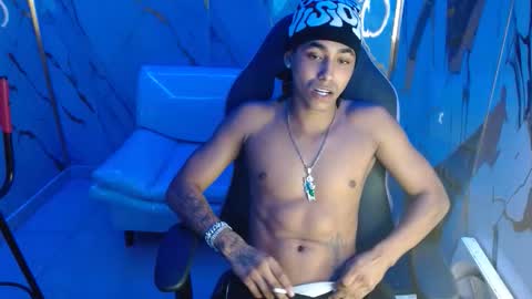 Snapshot of taylor_bigdick18 chatting on February 22, 2026, 1:51 am Taylor online show from February 22, 2026, 1:51 am