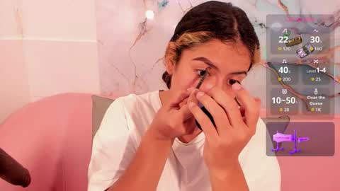 taylor_cupper_ online show from December 1, 2025, 3:22 am